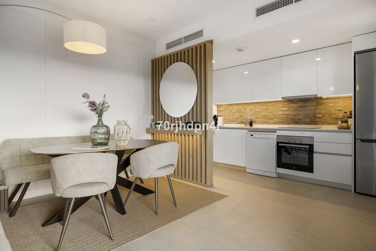 Se vende Apartamento Planta Media de 2 dormitorios en Costa Del Sol, Málaga, España