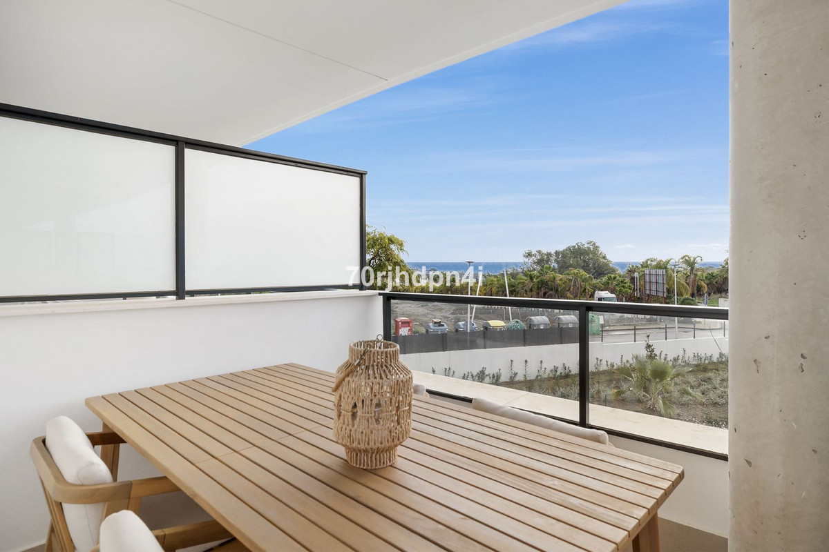 Se vende Apartamento Planta Media de 2 dormitorios en Costa Del Sol, Málaga, España