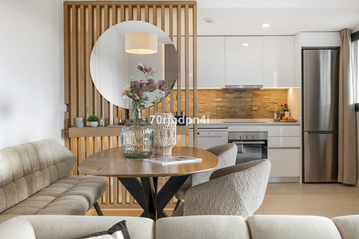 Se vende Apartamento Planta Media de 2 dormitorios en Costa Del Sol, Málaga, España