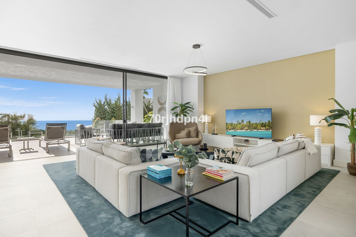 Se vende Villa - Chalet de 5 dormitorios en Costa Del Sol, Málaga, España