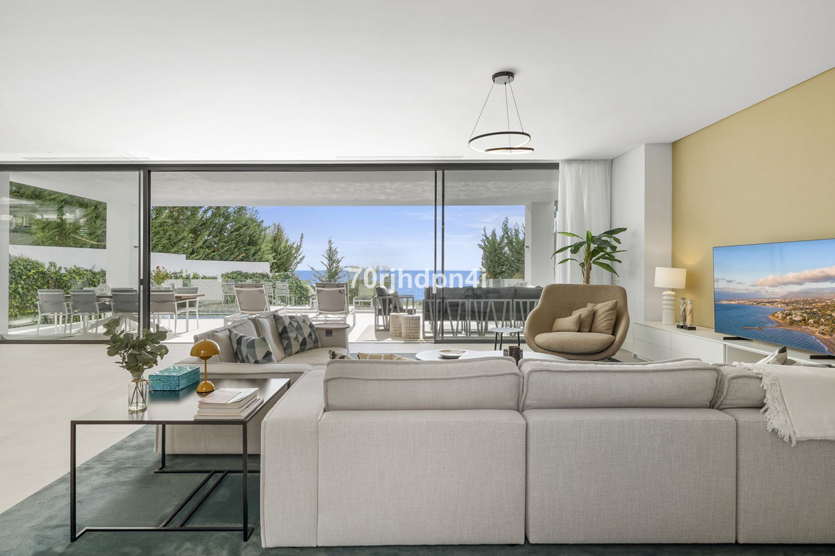 Se vende Villa - Chalet de 5 dormitorios en Costa Del Sol, Málaga, España