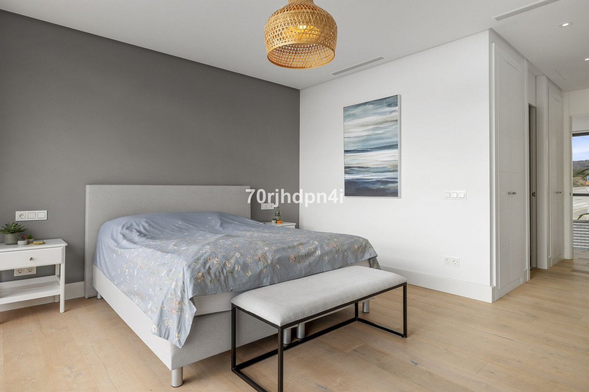 Se vende Villa - Chalet de 5 dormitorios en Costa Del Sol, Málaga, España