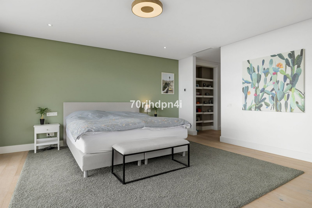 Se vende Villa - Chalet de 5 dormitorios en Costa Del Sol, Málaga, España