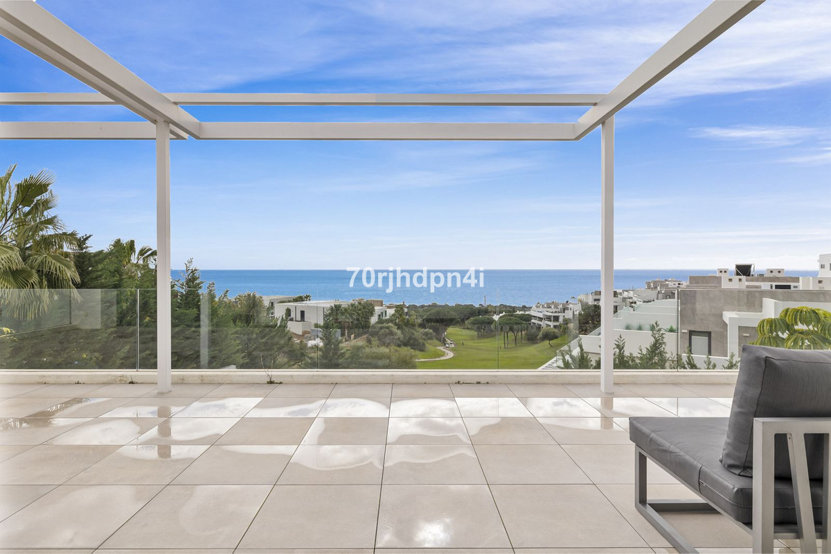 Se vende Villa - Chalet de 5 dormitorios en Costa Del Sol, Málaga, España