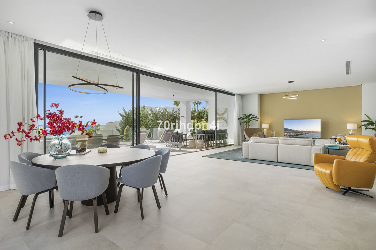 Se vende Villa - Chalet de 5 dormitorios en Costa Del Sol, Málaga, España