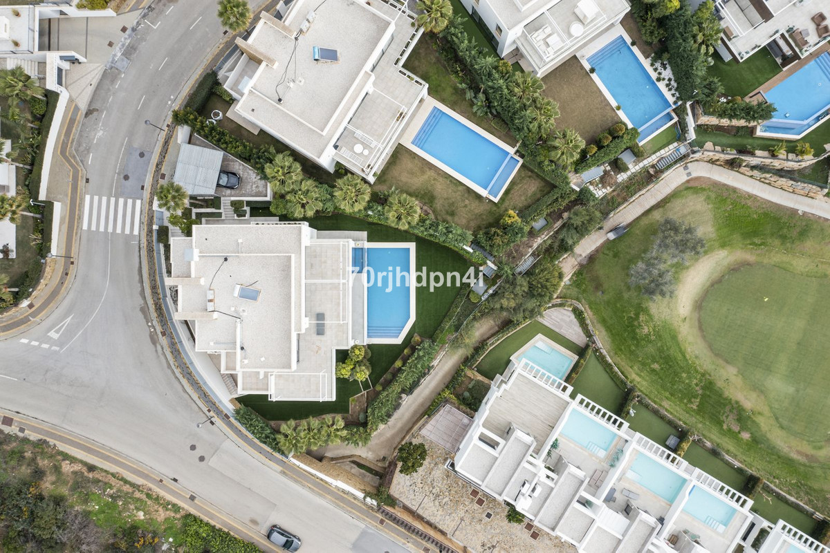 Se vende Villa - Chalet de 5 dormitorios en Costa Del Sol, Málaga, España