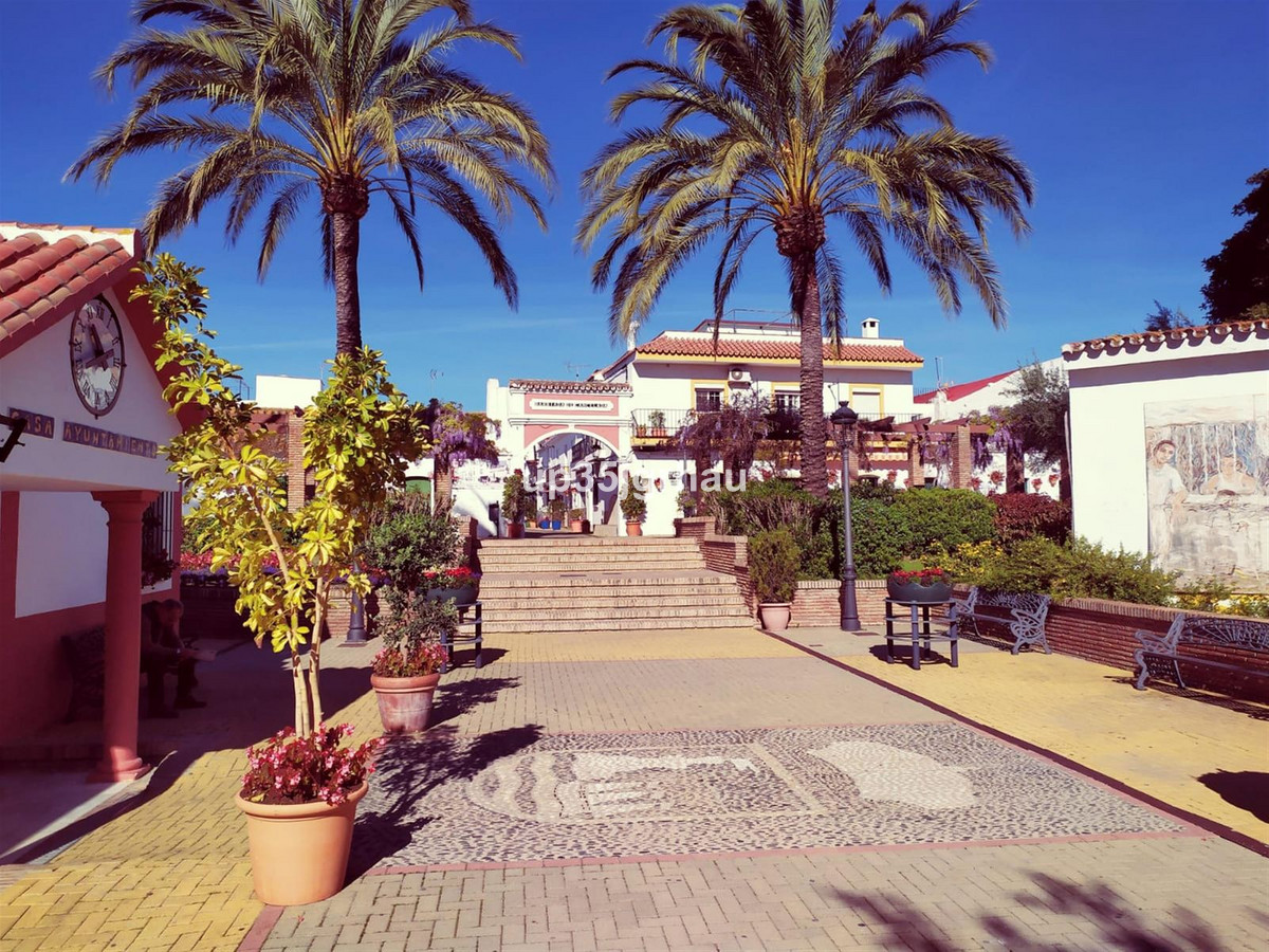 4 Bed Townhouse for sale in Cancelada Costa Del Sol, Málaga, Spain