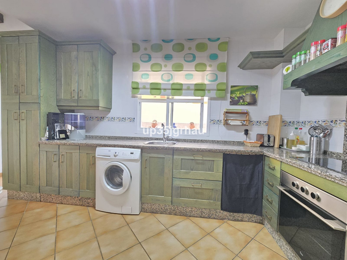 4 Bed Townhouse for sale in Cancelada Costa Del Sol, Málaga, Spain