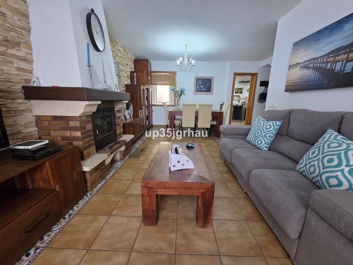 4 Bed Townhouse for sale in Cancelada Costa Del Sol, Málaga, Spain