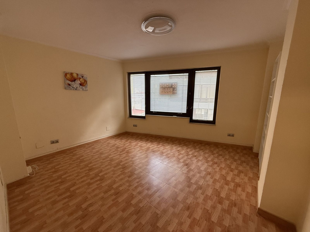 3 Bed Commercial unit for sale in Marbella Costa Del Sol, Málaga, Spain