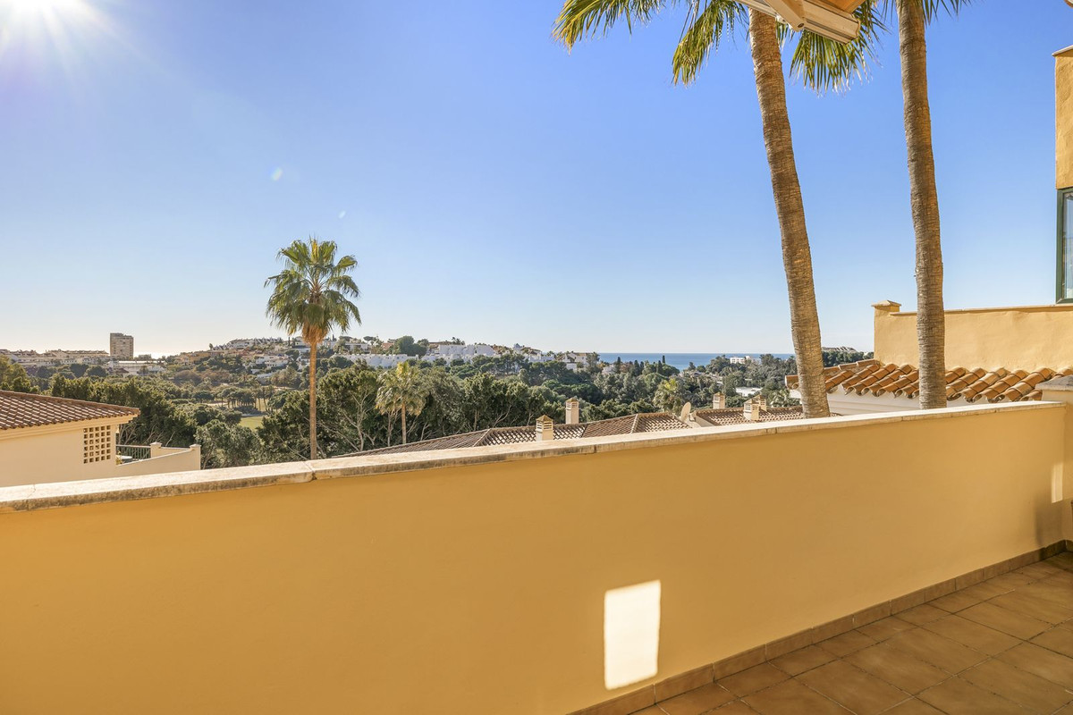 2 Bed Apartment for sale in Torrequebrada Costa Del Sol, Málaga, Spain