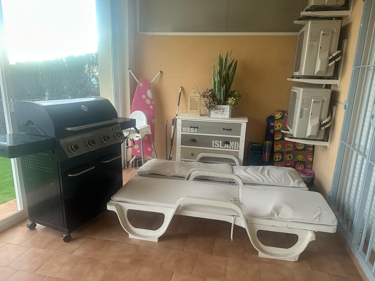 Se vende Apartamento Planta Baja de 2 dormitorios en Costa Del Sol, Málaga, España