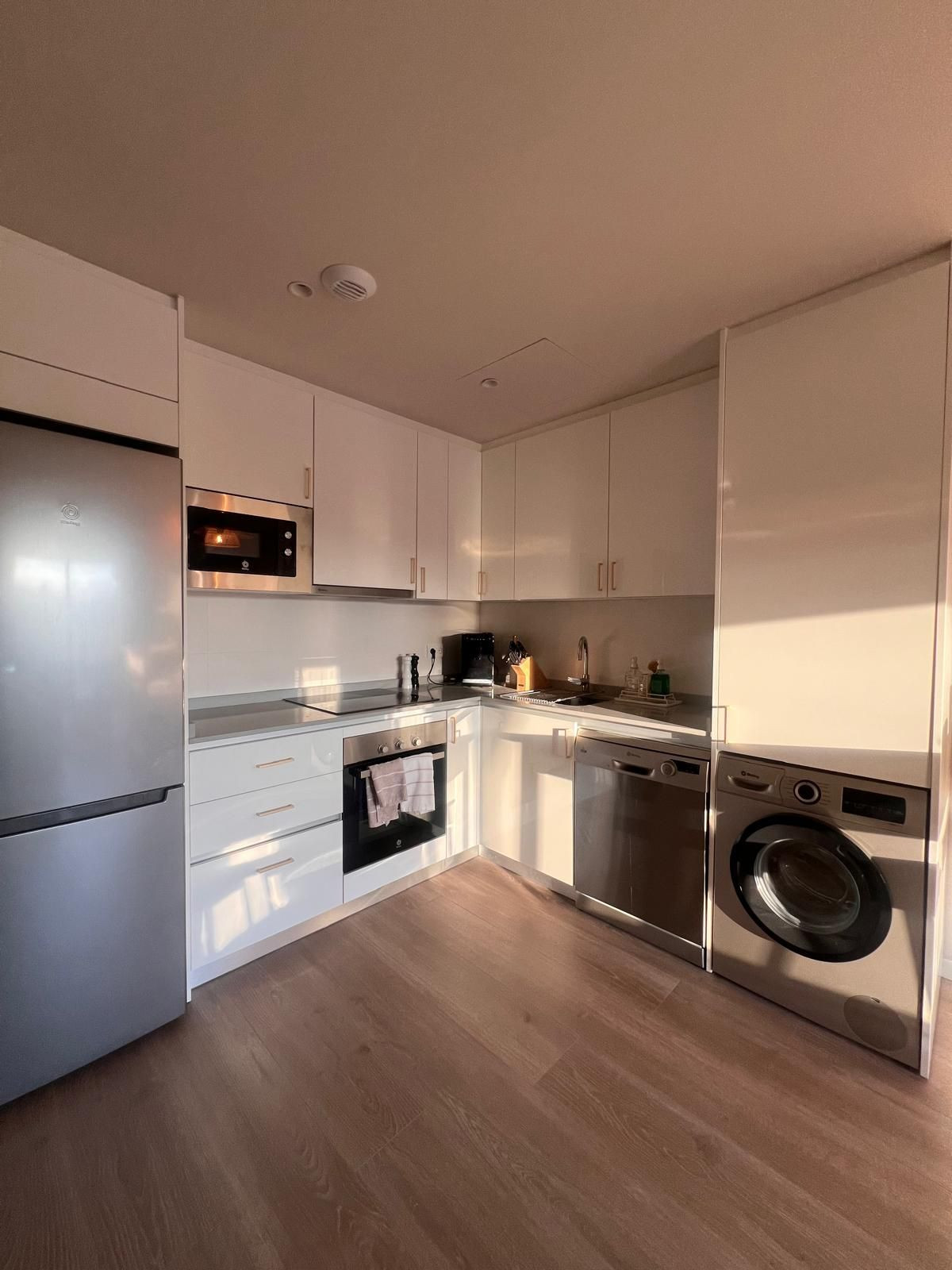 Se vende Apartamento Planta Media de 2 dormitorios en Costa Del Sol, Málaga, España