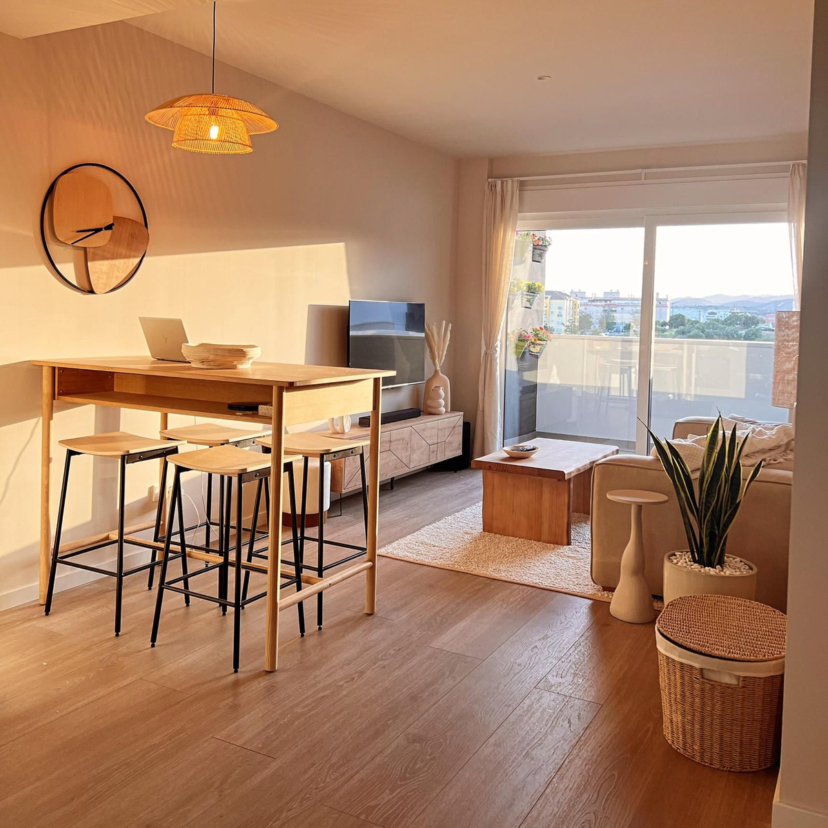 Se vende Apartamento Planta Media de 2 dormitorios en Costa Del Sol, Málaga, España