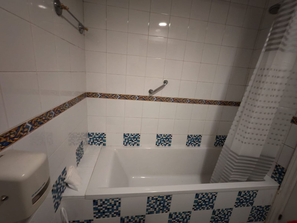 Se vende Apartamento Planta Baja de 1 dormitorios en Costa Del Sol, Málaga, España