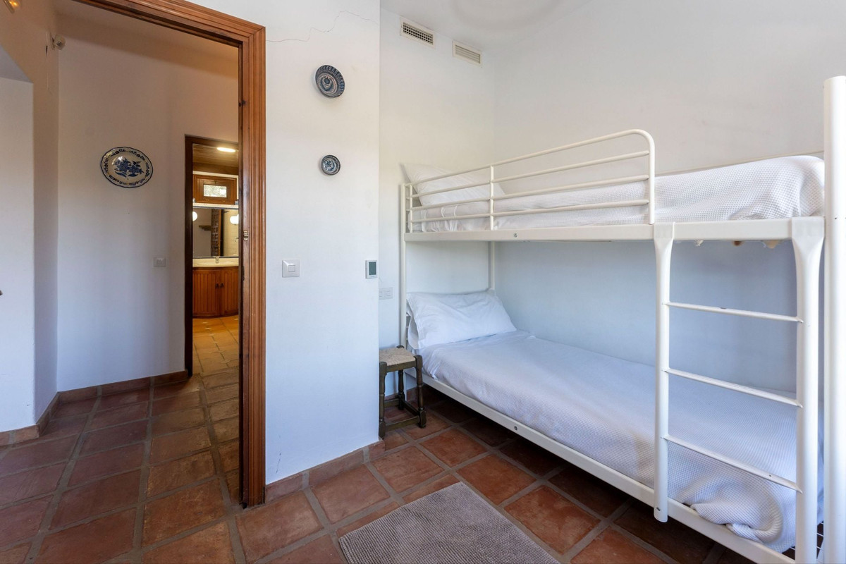 4 Bed Townhouse for sale in Alhaurín El Grande Costa Del Sol, Málaga, Spain