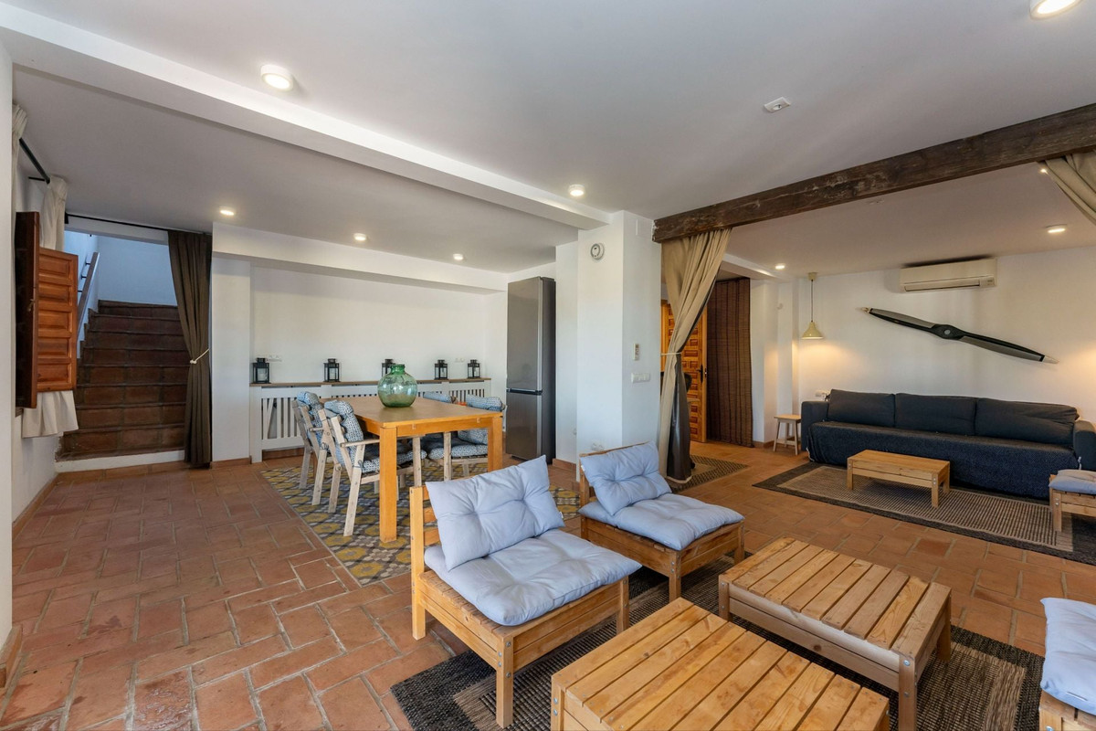 4 Bed Townhouse for sale in Alhaurín El Grande Costa Del Sol, Málaga, Spain