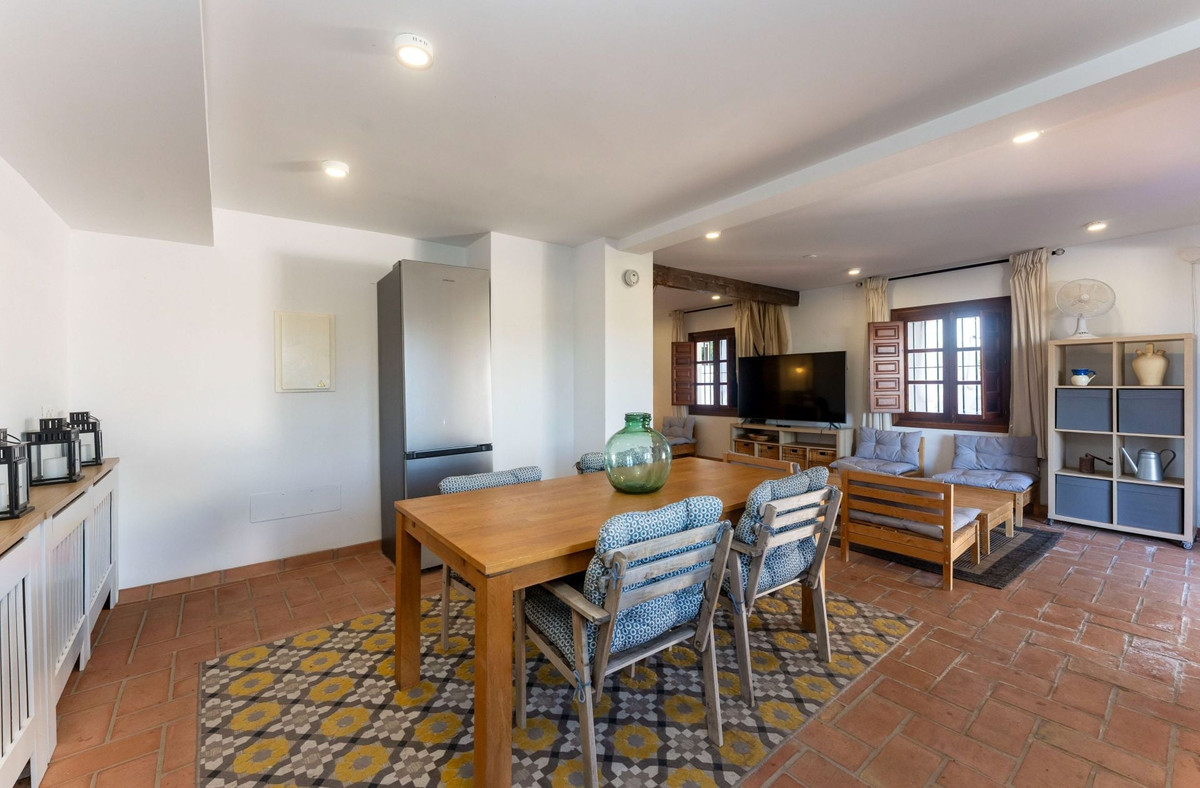 4 Bed Townhouse for sale in Alhaurín El Grande Costa Del Sol, Málaga, Spain
