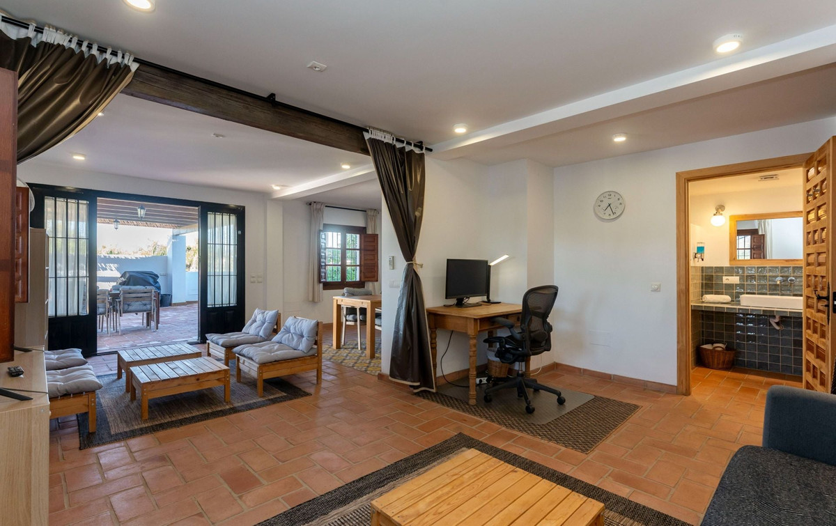 4 Bed Townhouse for sale in Alhaurín El Grande Costa Del Sol, Málaga, Spain