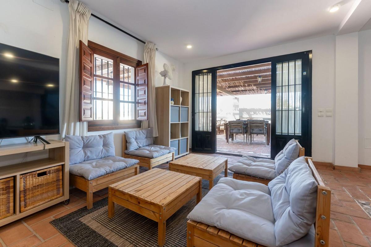 4 Bed Townhouse for sale in Alhaurín El Grande Costa Del Sol, Málaga, Spain