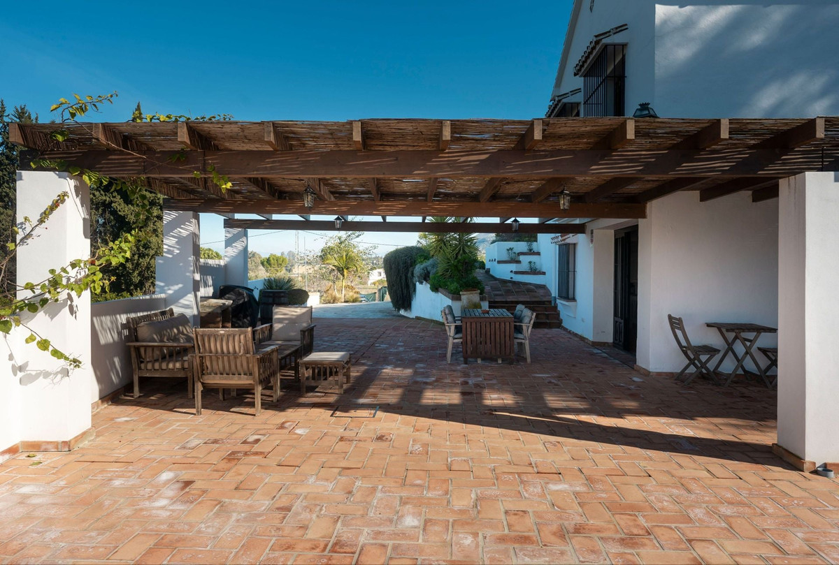 4 Bed Townhouse for sale in Alhaurín El Grande Costa Del Sol, Málaga, Spain