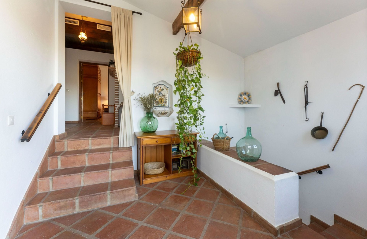 4 Bed Townhouse for sale in Alhaurín El Grande Costa Del Sol, Málaga, Spain