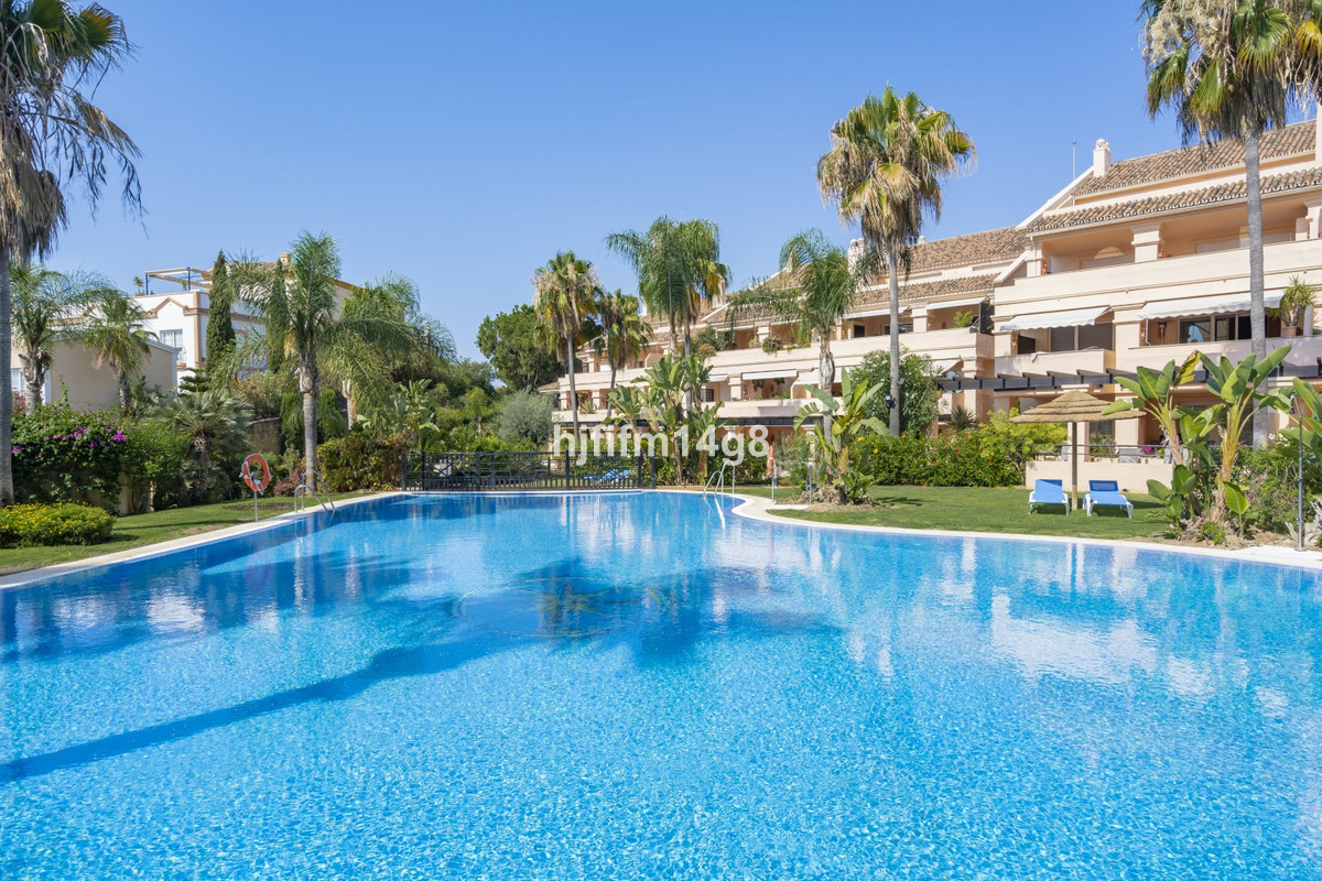 Se vende Apartamento Planta Baja de 2 dormitorios en Costa Del Sol, Málaga, España
