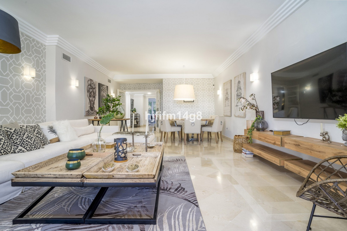Se vende Apartamento Planta Baja de 2 dormitorios en Costa Del Sol, Málaga, España