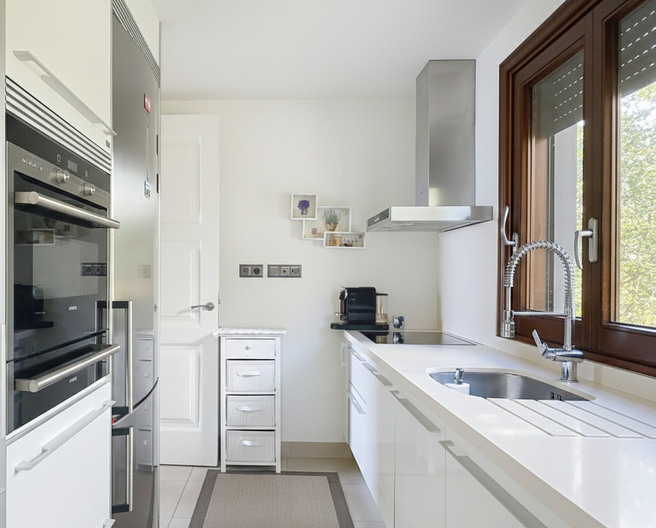 Se vende Apartamento Planta Media de 2 dormitorios en Costa Del Sol, Málaga, España