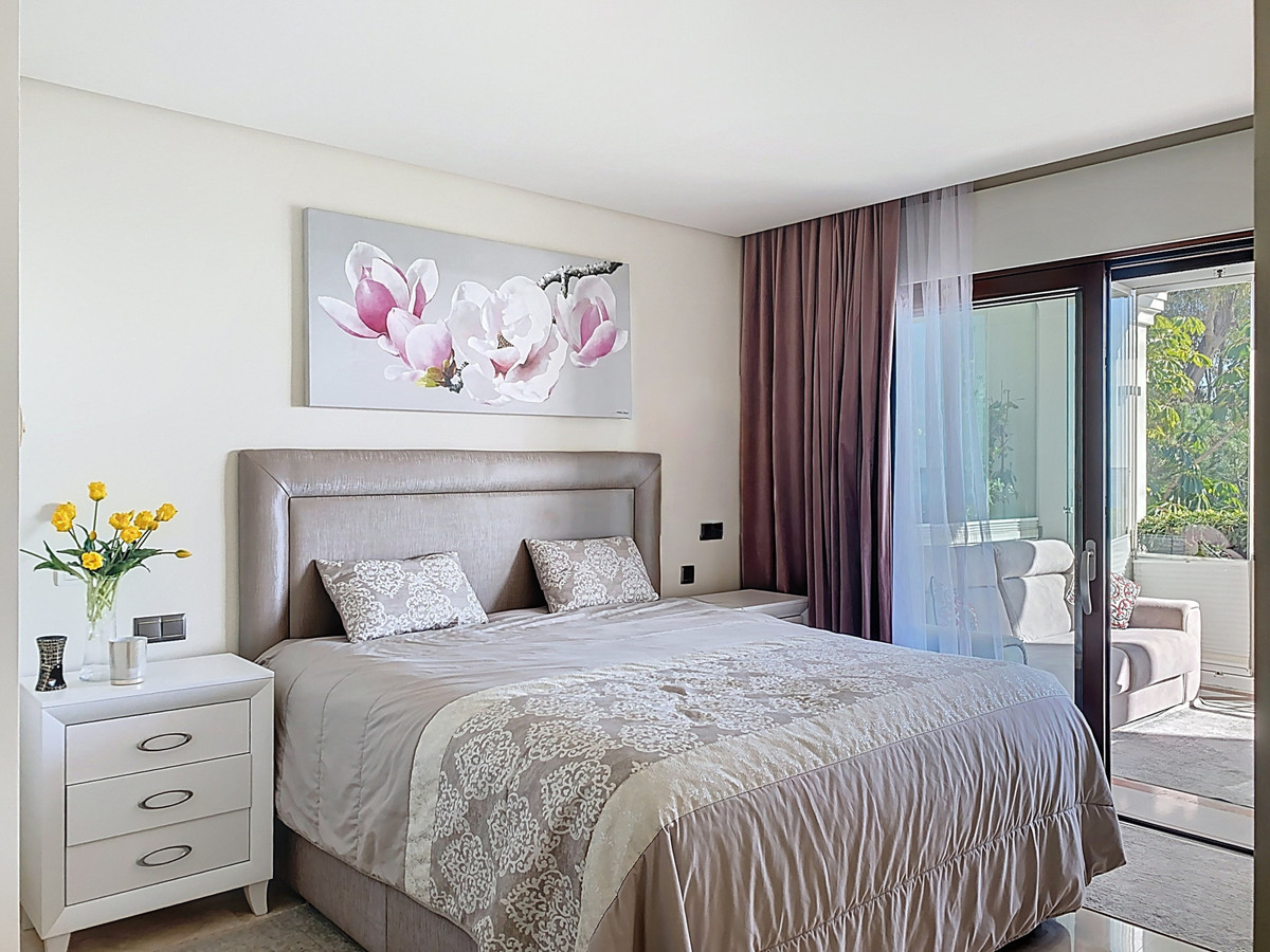 Se vende Apartamento Planta Media de 2 dormitorios en Costa Del Sol, Málaga, España