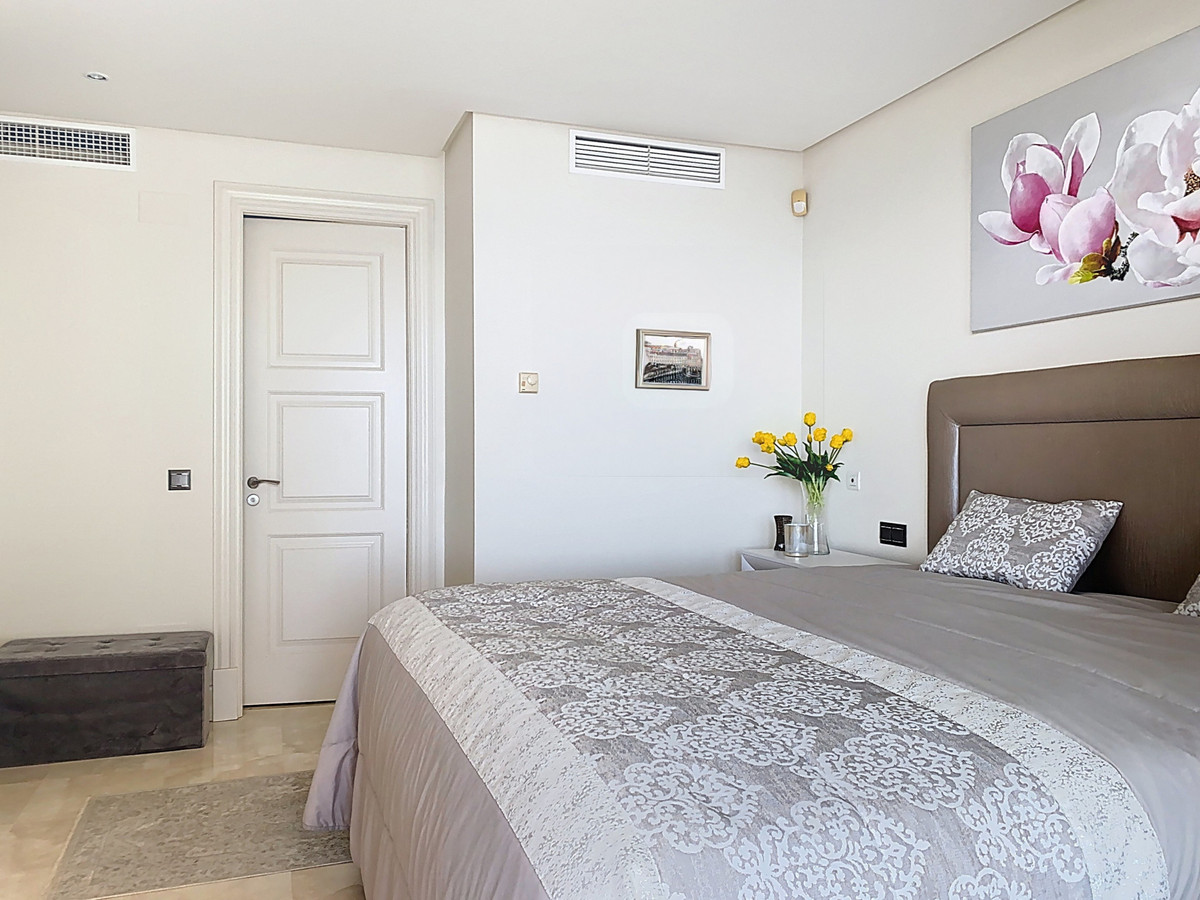 Se vende Apartamento Planta Media de 2 dormitorios en Costa Del Sol, Málaga, España
