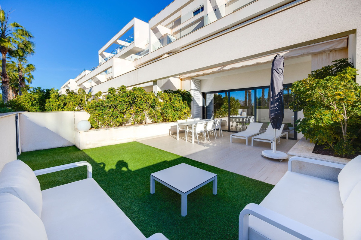 3 Bed Apartment for sale in Las Colinas Golf Costa Blanca, Alicante, Spain