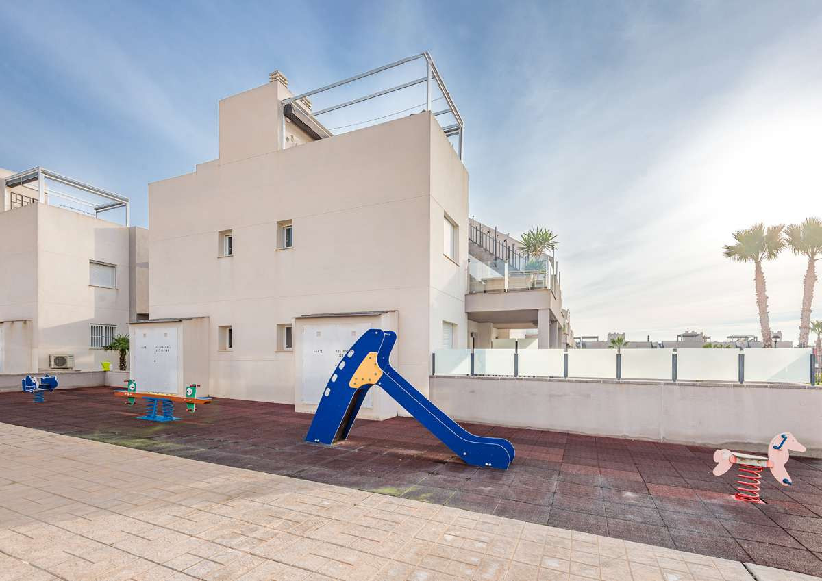 3 Bed Townhouse for sale in Aguas Nuevas Costa Blanca, Alicante, Spain