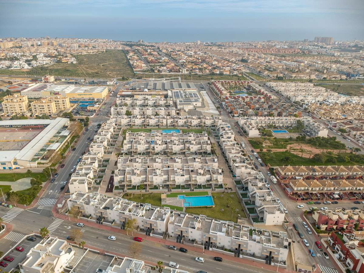 3 Bed Townhouse for sale in Aguas Nuevas Costa Blanca, Alicante, Spain