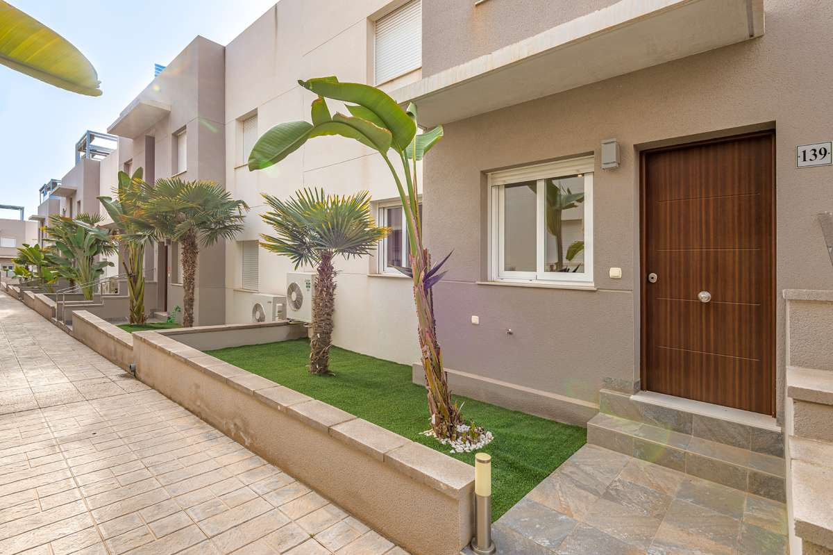 3 Bed Townhouse for sale in Aguas Nuevas Costa Blanca, Alicante, Spain