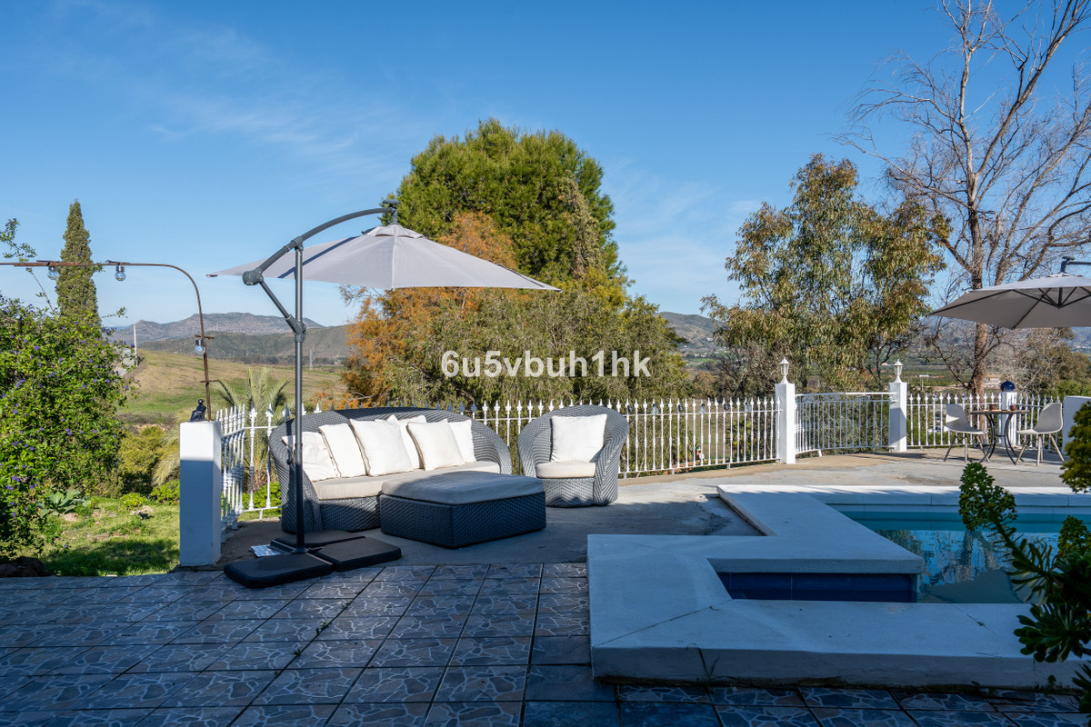 2 Bed Townhouse for sale in Cártama Costa Del Sol, Málaga, Spain