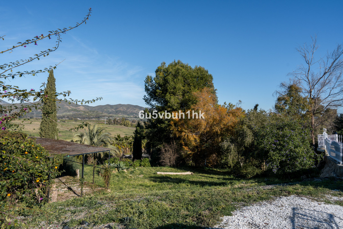 2 Bed Townhouse for sale in Cártama Costa Del Sol, Málaga, Spain