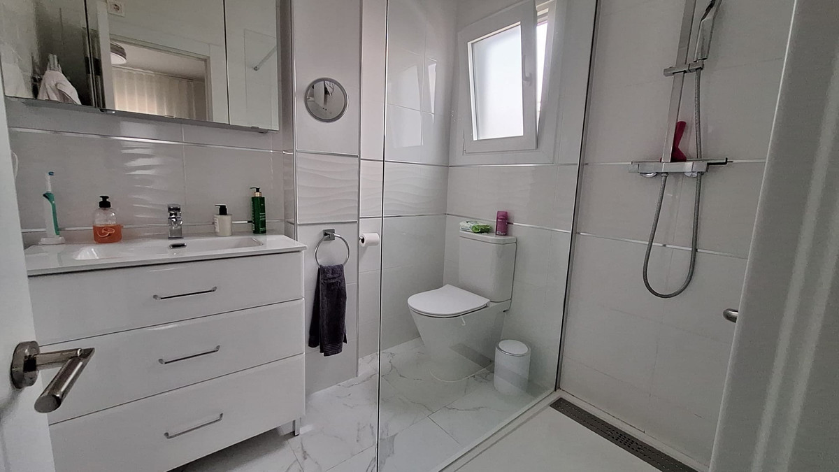 3 Bed Townhouse for sale in Guardamar Del Segura Costa Blanca, Alicante, Spain