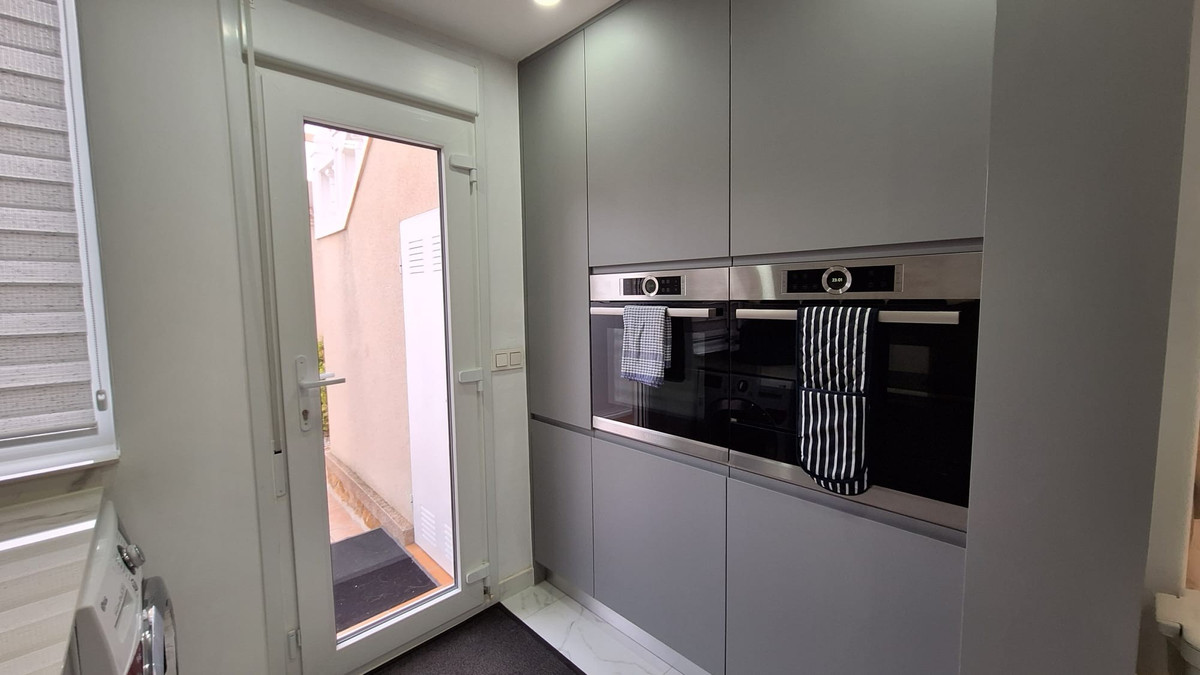 3 Bed Townhouse for sale in Guardamar Del Segura Costa Blanca, Alicante, Spain