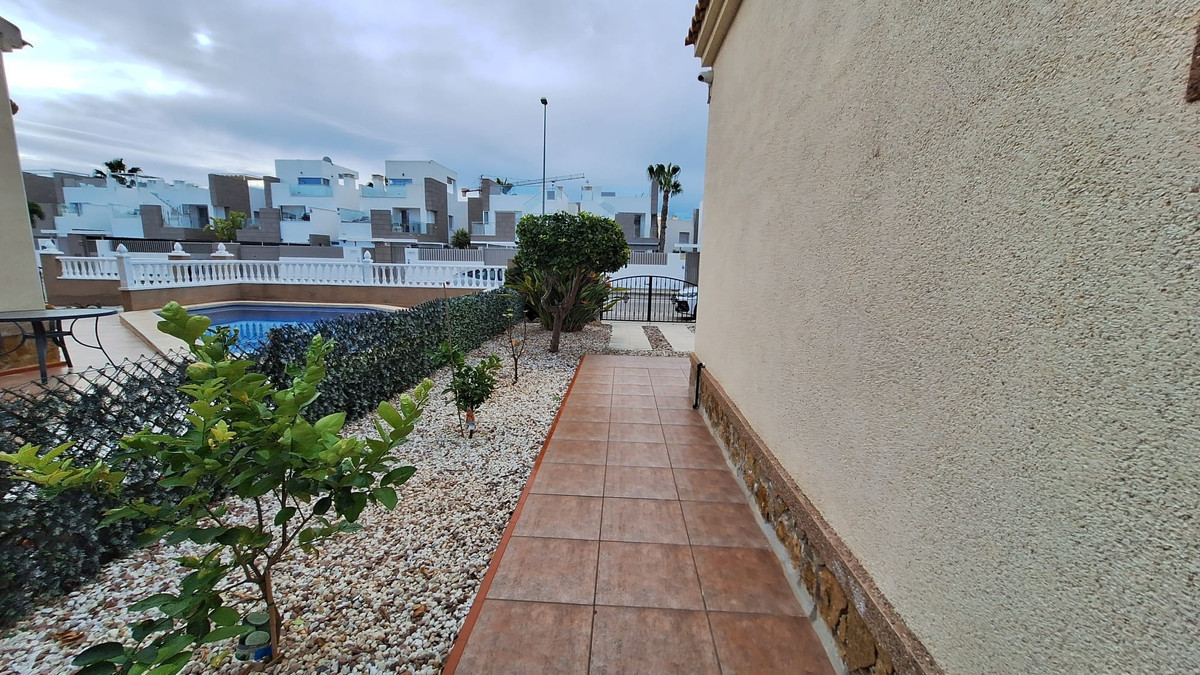 3 Bed Townhouse for sale in Guardamar Del Segura Costa Blanca, Alicante, Spain