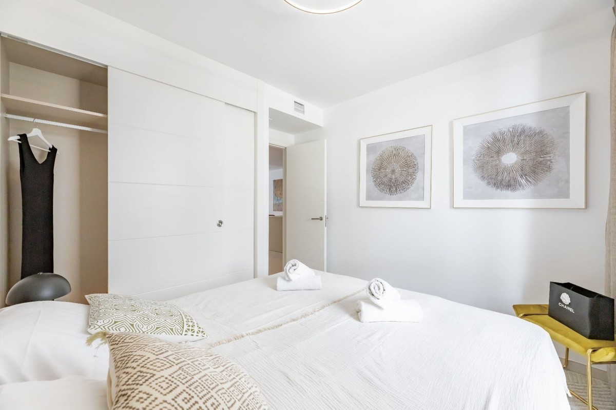 2 Bed Apartment for sale in Elviria Costa Del Sol, Málaga, Spain