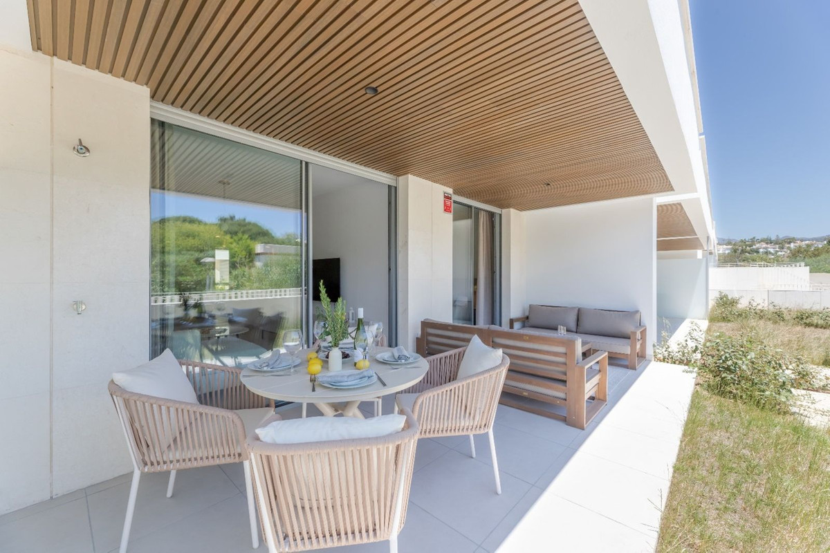 2 Bed Apartment for sale in Elviria Costa Del Sol, Málaga, Spain