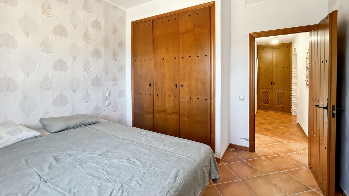Se vende Bungalow de 3 dormitorios en Costa Del Sol East, Málaga, España