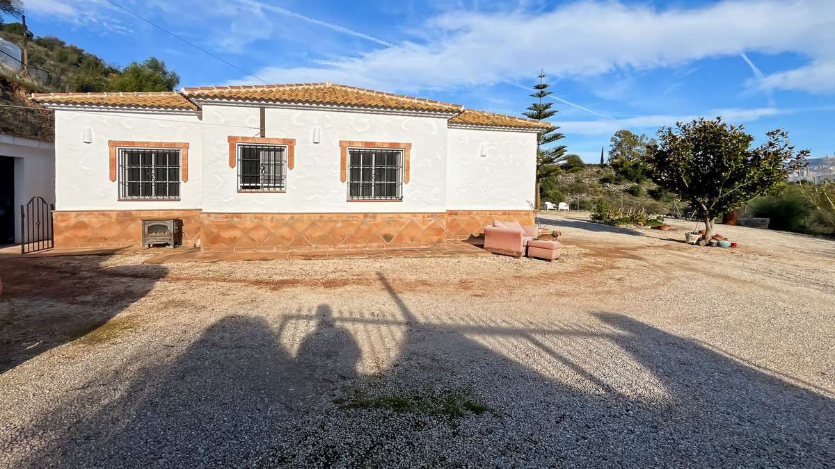 Se vende Bungalow de 3 dormitorios en Costa Del Sol East, Málaga, España