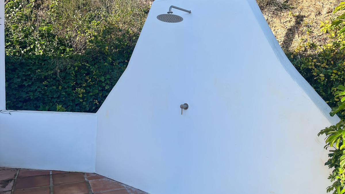 Se vende Bungalow de 3 dormitorios en Costa Del Sol East, Málaga, España