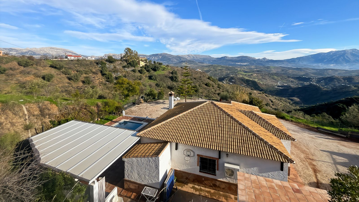 Se vende Bungalow de 3 dormitorios en Costa Del Sol East, Málaga, España