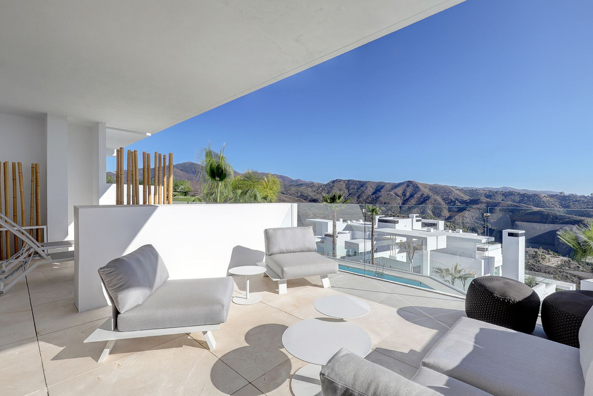 2 Bed Apartment for sale in Ojén Costa Del Sol, Málaga, Spain