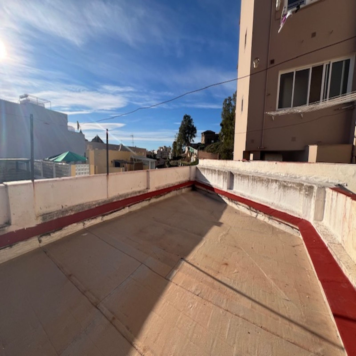 Se vende Villa - Chalet de 6 dormitorios en Málaga Ciudad, Málaga, España
