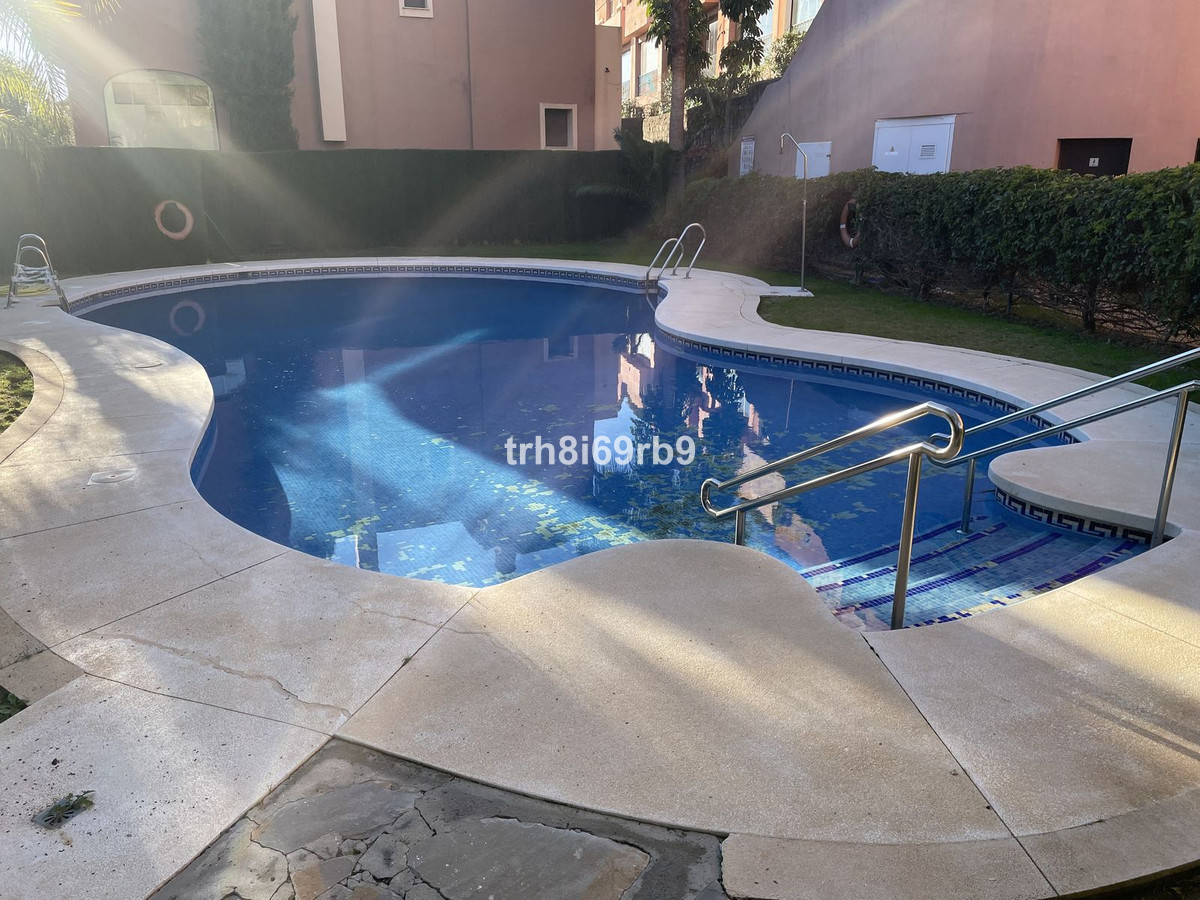 Se vende Pareada de 3 dormitorios en Costa Del Sol, Málaga, España