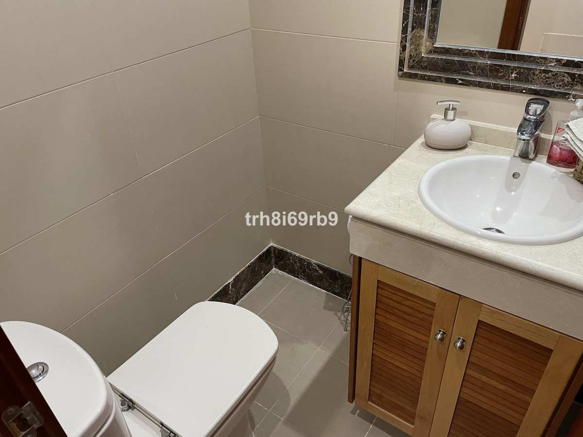 Se vende Pareada de 3 dormitorios en Costa Del Sol, Málaga, España